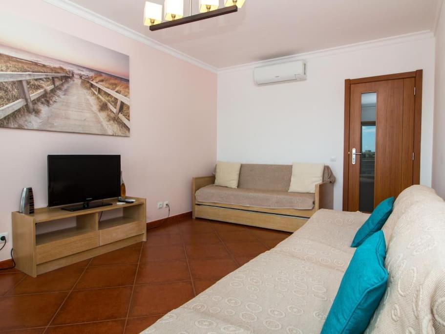 Apartment Globe 45 - Location & The Strip Albufeira
